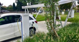 solar-carport-canopy-with-charging-station-1000 × 539